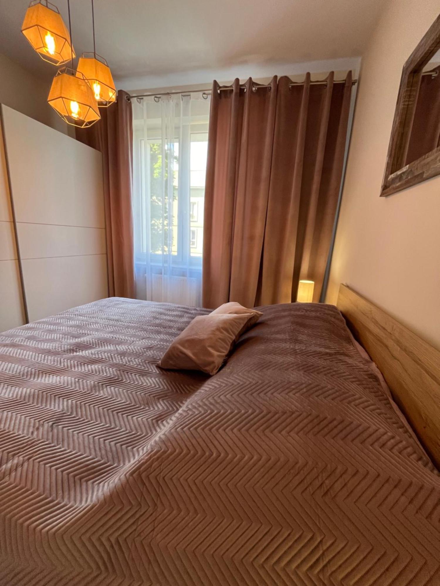 Apartament Sunrise Ченстохова Экстерьер фото